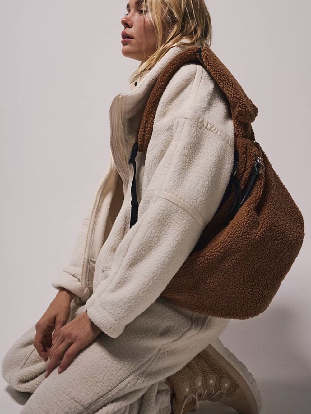 FREE PEOPLE OVERACHIEVER SHERPA SLING BAG COCO TEDDY